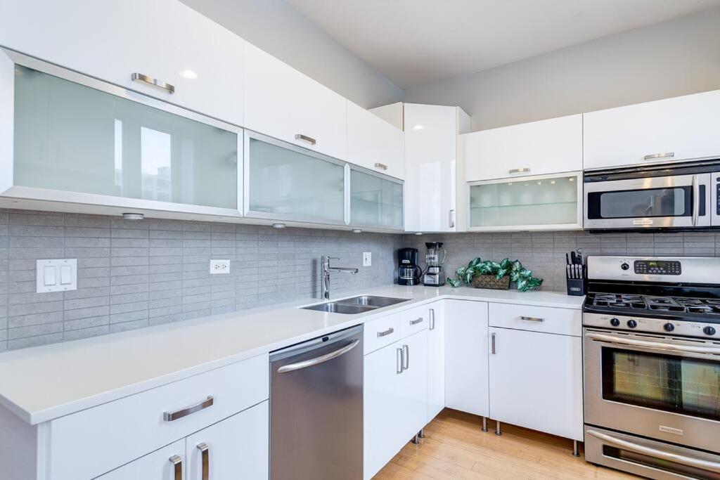 Cozy Beautiful Downtown Unit Chi In Prime River North Location Near Mag Mile - 2 시카고 외부 사진